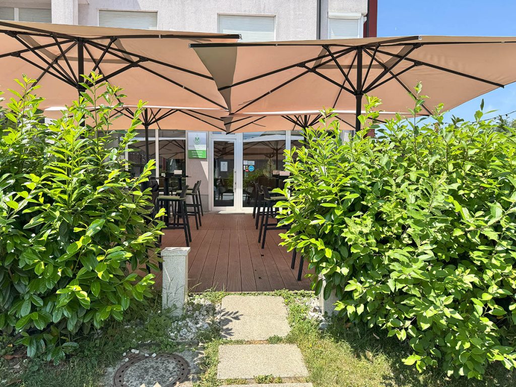 Momentos cafe, Tacen, Ljubljana, Slovenia